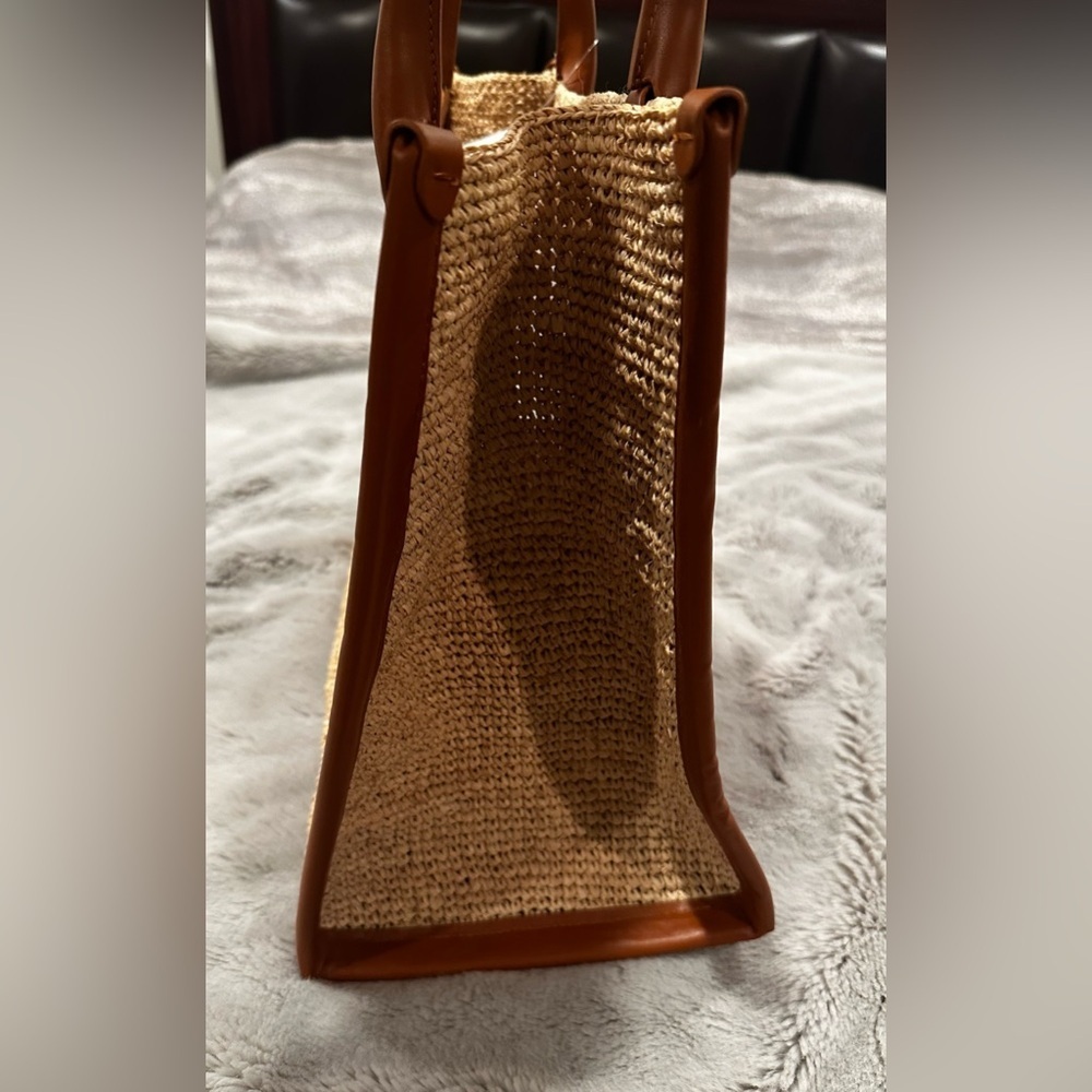 💥💥💥SOLD💥💥💥Christian Louboutin bag - Picture 9 of 13